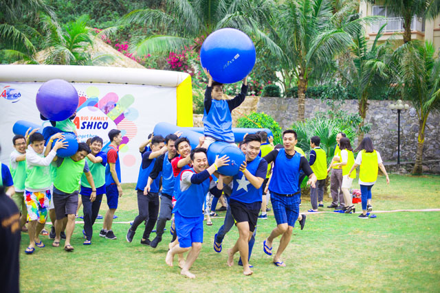 Hoạt động teambuilding ngoài trời 01